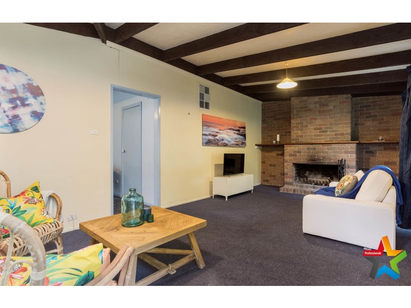 42 Spring Street, Mount Evelyn VIC 3796