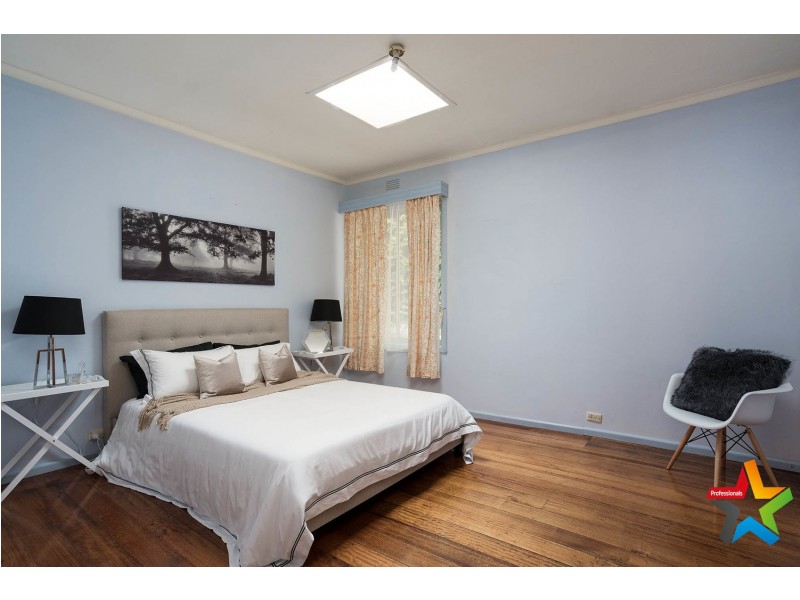 42 Spring Street, Mount Evelyn VIC 3796