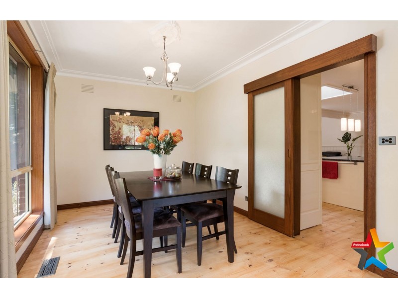 10 Doreen Court, Montrose VIC 3765