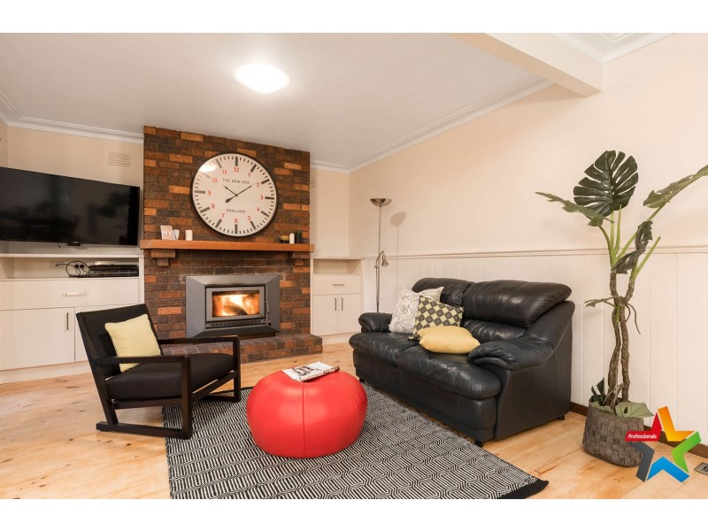 10 Doreen Court, Montrose VIC 3765