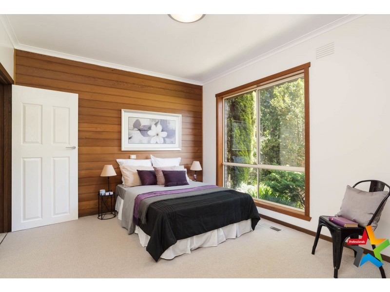 10 Doreen Court, Montrose VIC 3765