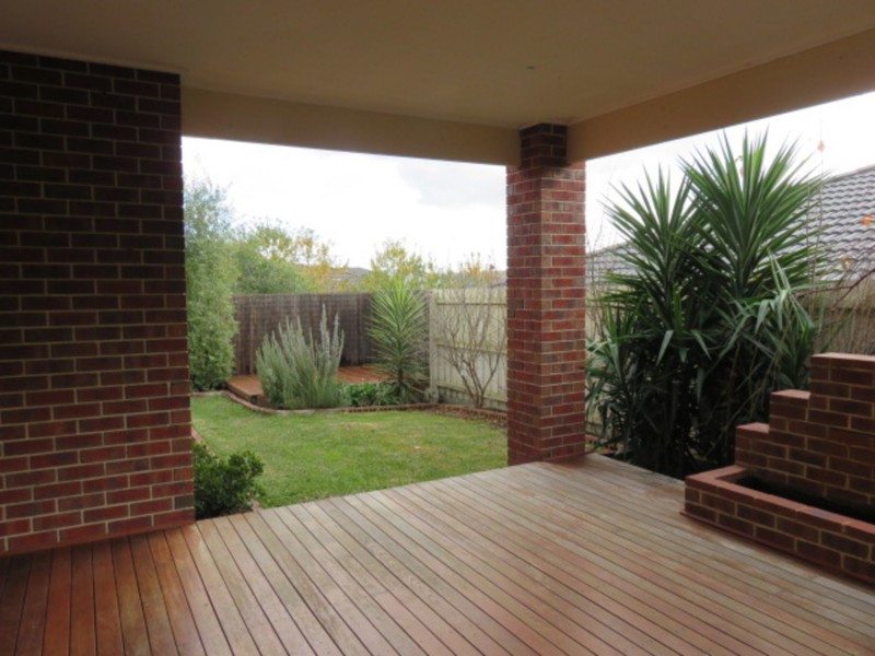 46 Tudor Drive, Mooroolbark VIC 3138