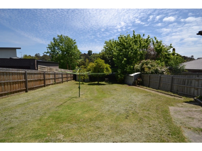 345 Hull Road, Mooroolbark VIC 3138