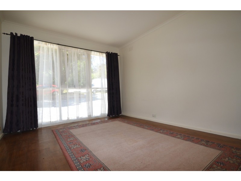 345 Hull Road, Mooroolbark VIC 3138