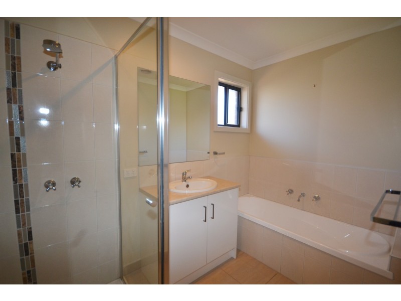 19A Cameron Road, Croydon VIC 3136