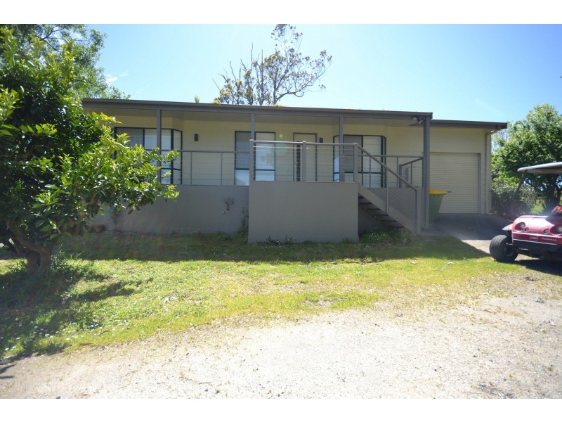 49 Moore Avenue, Montrose VIC 3765