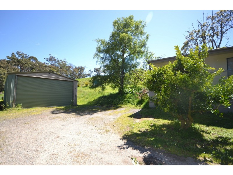 49 Moore Avenue, Montrose VIC 3765