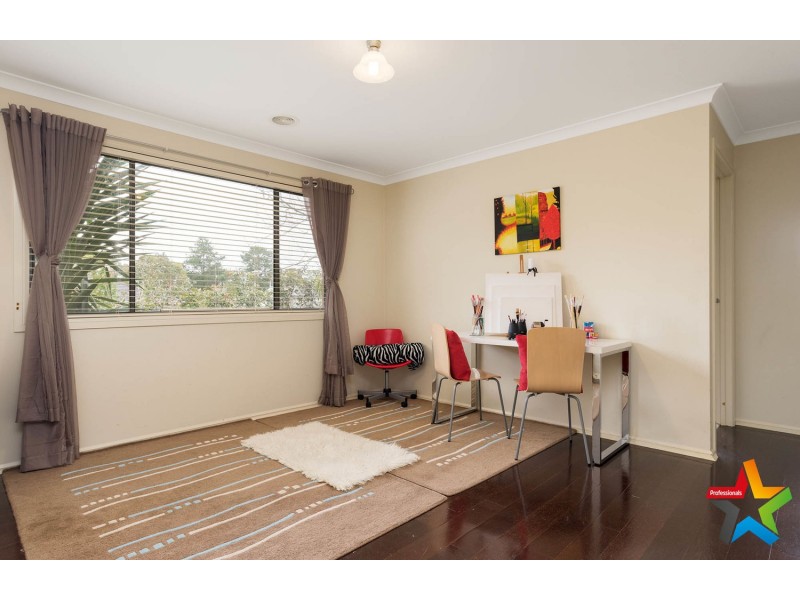 41 Valley Park Drive, Mooroolbark VIC 3138