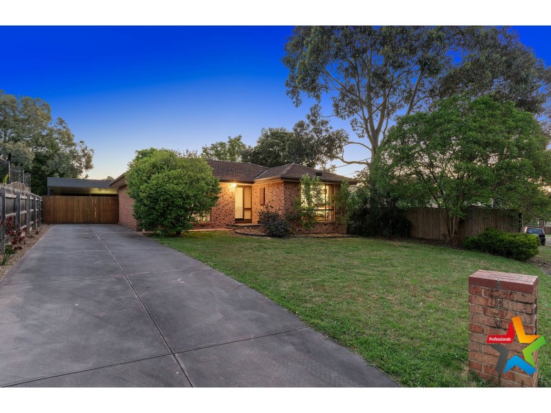 46 Zina Grove, Mooroolbark VIC 3138