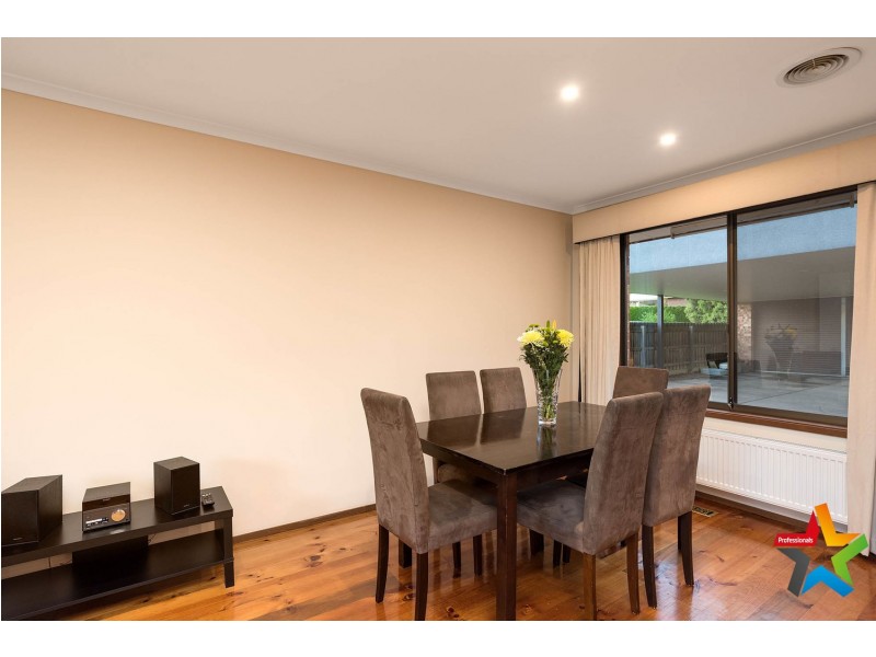 46 Zina Grove, Mooroolbark VIC 3138