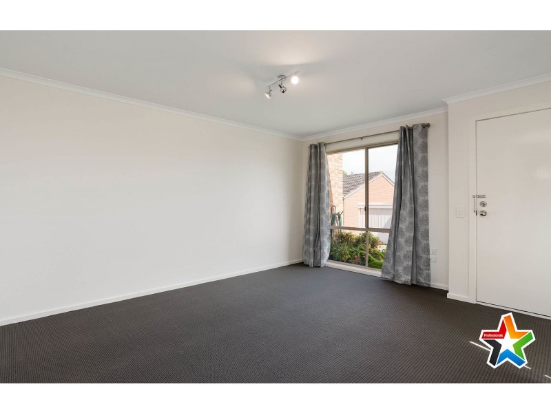 11 Chelsworth Park Lane, Lilydale VIC 3140