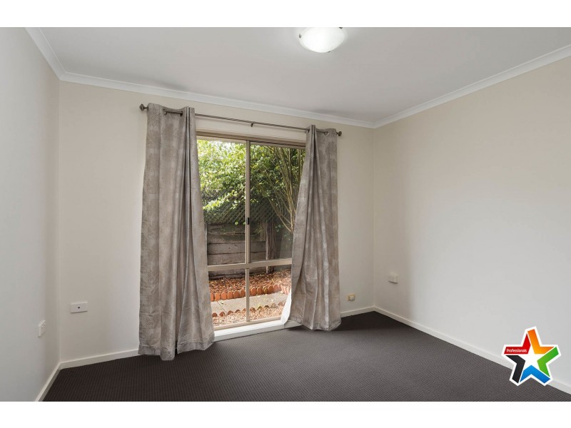 11 Chelsworth Park Lane, Lilydale VIC 3140