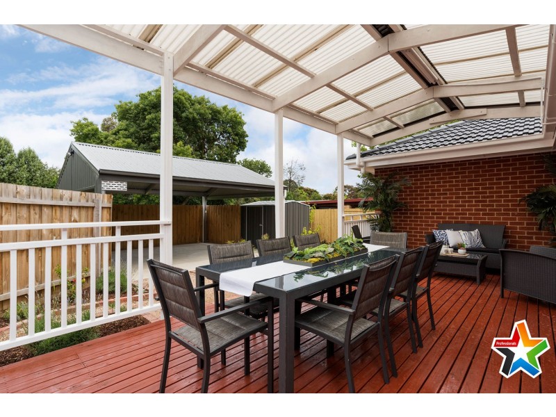 12 Wandana Street, Mooroolbark VIC 3138