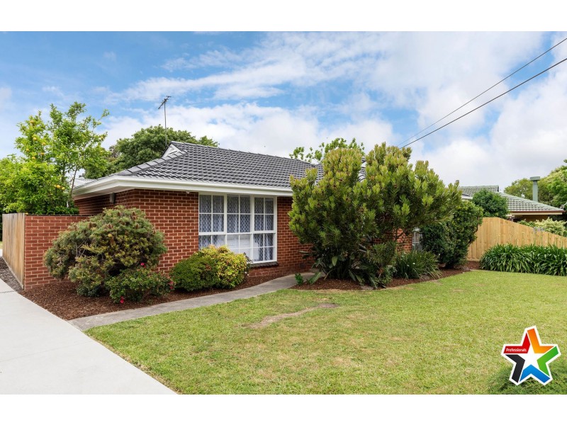 12 Wandana Street, Mooroolbark VIC 3138