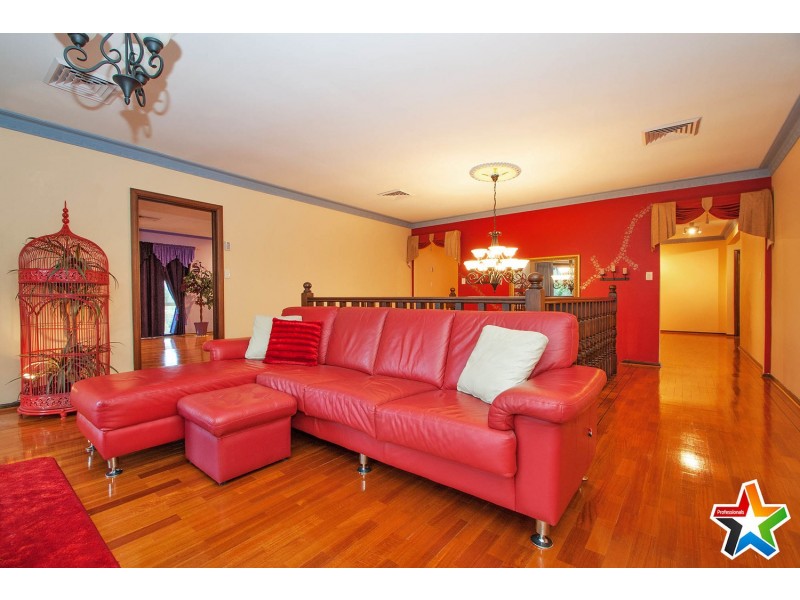 30 Struan Avenue, Mooroolbark VIC 3138