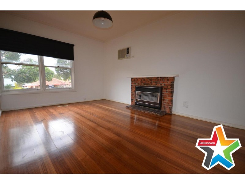 86 Mount View Parade, Croydon VIC 3136