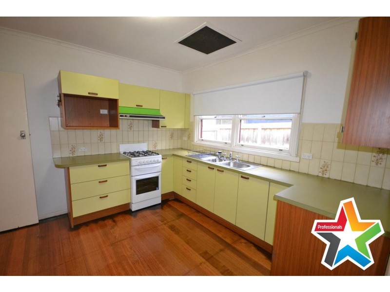 86 Mount View Parade, Croydon VIC 3136