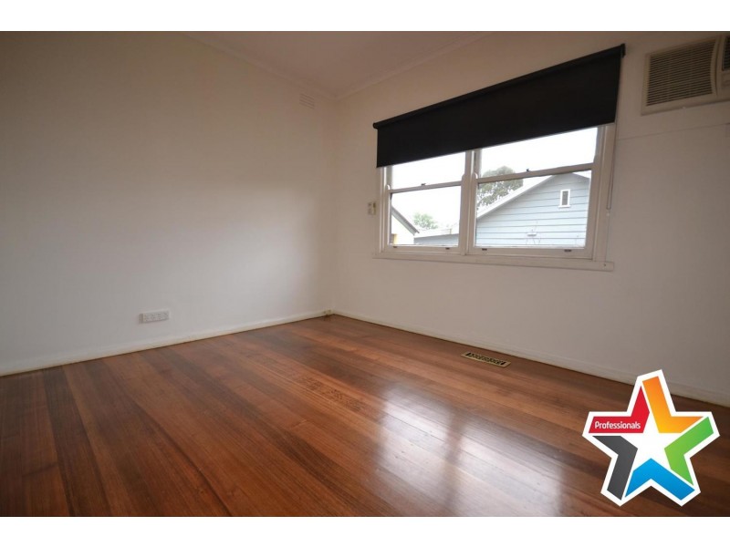 86 Mount View Parade, Croydon VIC 3136