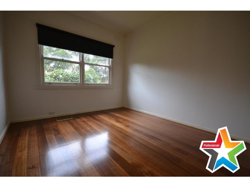 86 Mount View Parade, Croydon VIC 3136