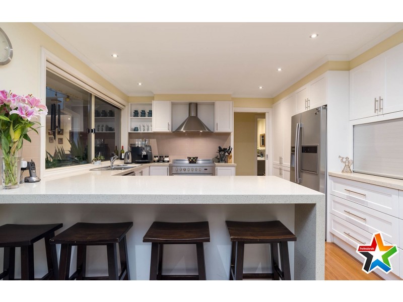 3 Stratheden Place, Mooroolbark VIC 3138