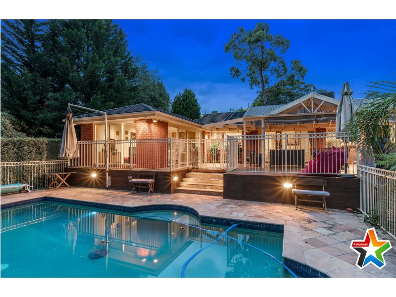 3 Stratheden Place, Mooroolbark VIC 3138