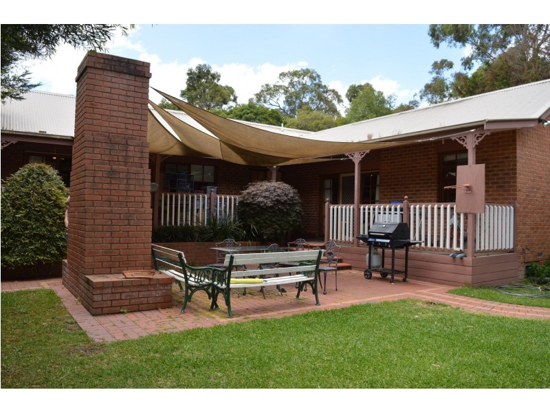 2 Christa Court, Lilydale VIC 3140