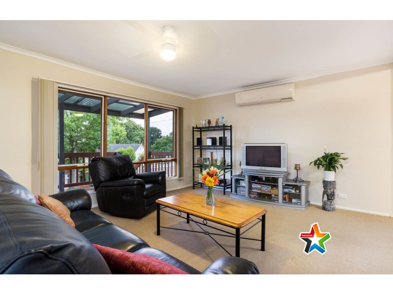 13 Dunoon Street, Mooroolbark VIC 3138
