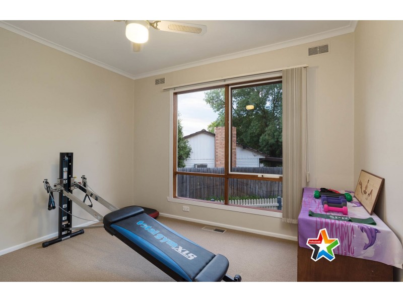 13 Dunoon Street, Mooroolbark VIC 3138
