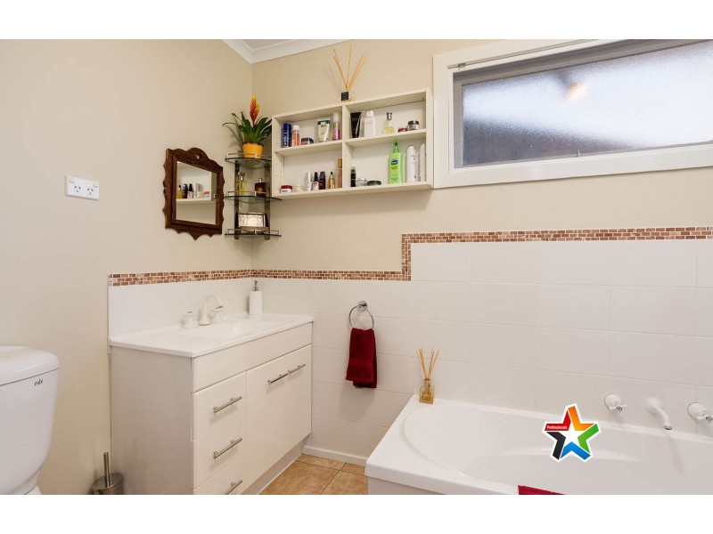 13 Dunoon Street, Mooroolbark VIC 3138