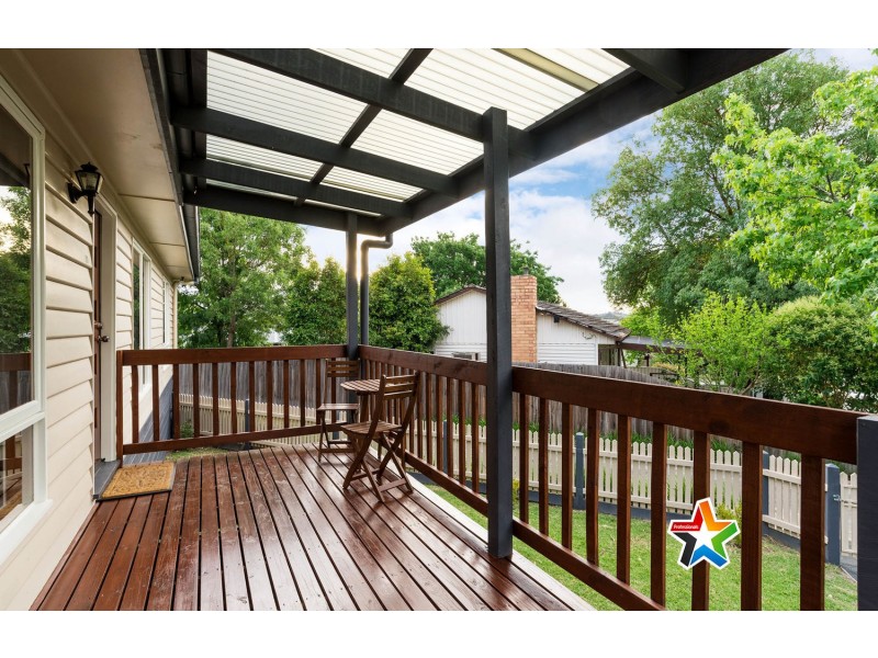 13 Dunoon Street, Mooroolbark VIC 3138