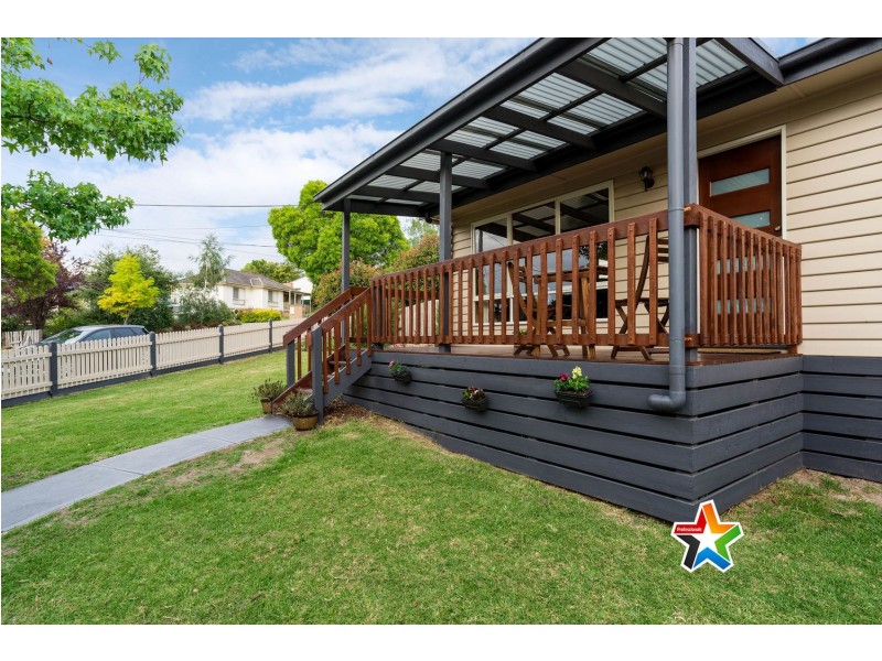 13 Dunoon Street, Mooroolbark VIC 3138