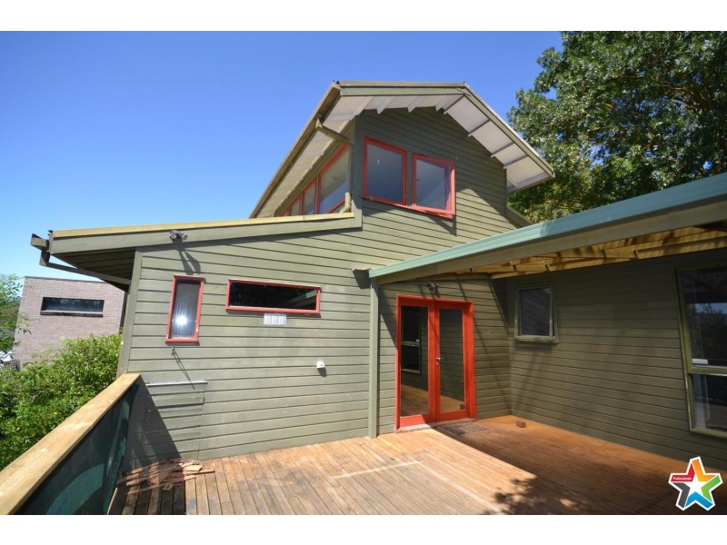 2/7 Central Avenue, Mooroolbark VIC 3138