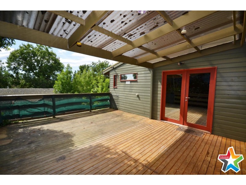 2/7 Central Avenue, Mooroolbark VIC 3138