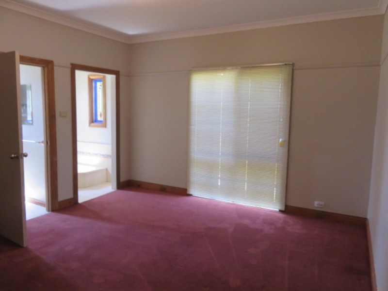 55 Liverpool Road, Kilsyth VIC 3137