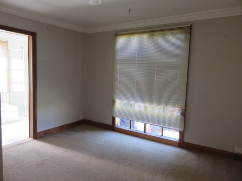 55 Liverpool Road, Kilsyth VIC 3137