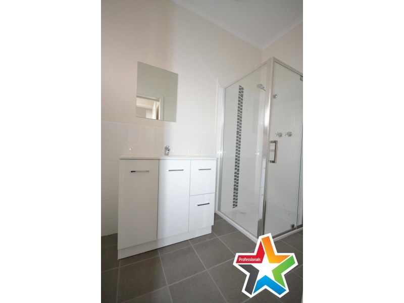 4/24 Mount Dandenong Road, Ringwood East VIC 3135