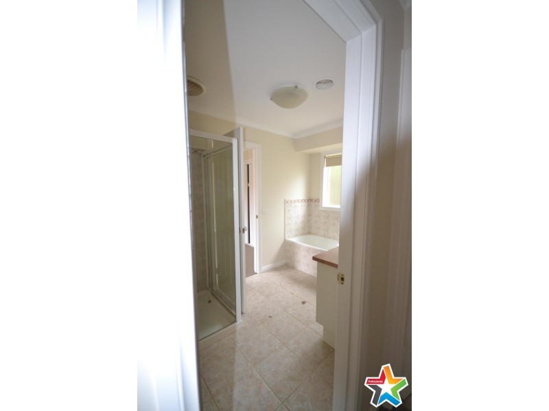 3/16 Mountain View Road, Kilsyth VIC 3137