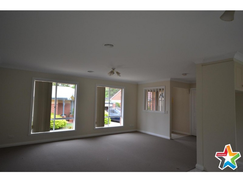 3/16 Mountain View Road, Kilsyth VIC 3137