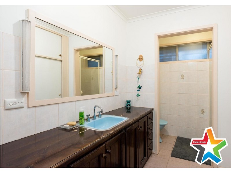 22 Krowera Street, Mooroolbark VIC 3138