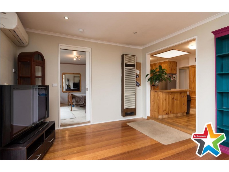 22 Krowera Street, Mooroolbark VIC 3138