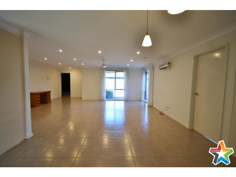 26a Bambra Street, Croydon VIC 3136