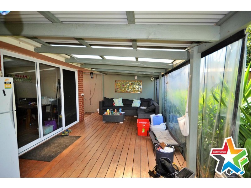 18 Sweetland Road, Mooroolbark VIC 3138