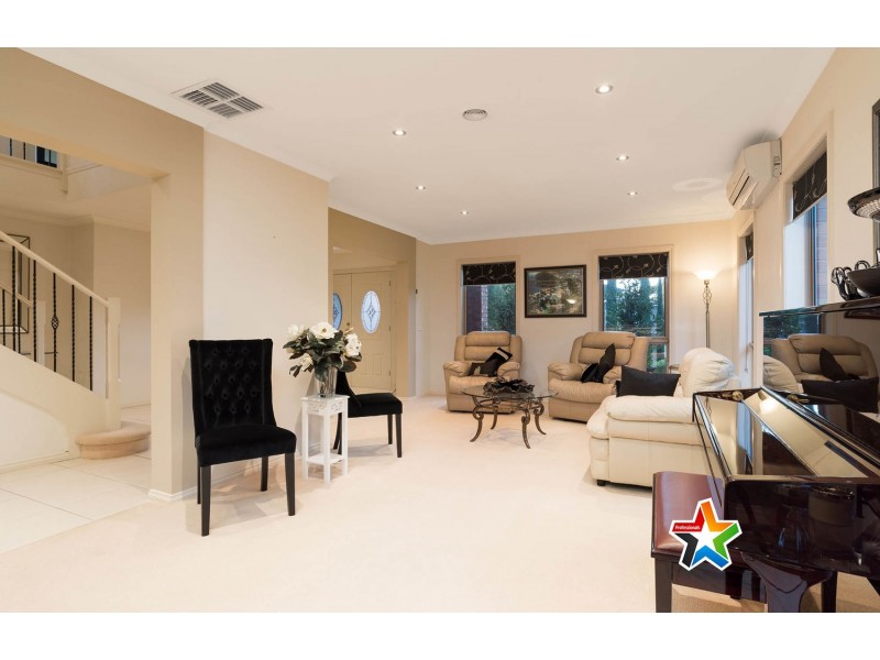 4 Rome Terrace, Mooroolbark VIC 3138