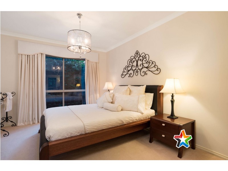 4 Rome Terrace, Mooroolbark VIC 3138