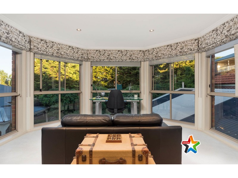 4 Rome Terrace, Mooroolbark VIC 3138