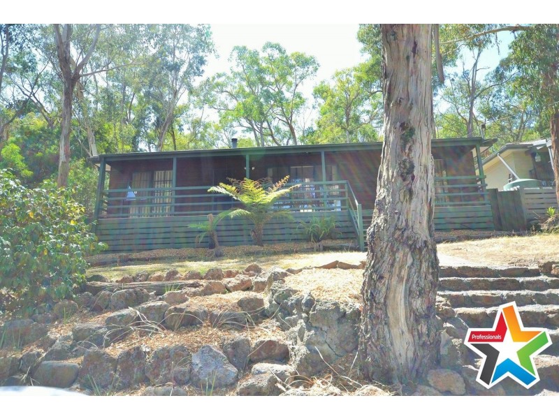 54 Commercial Road, Mount Evelyn VIC 3796