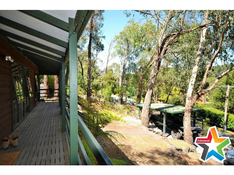 54 Commercial Road, Mount Evelyn VIC 3796