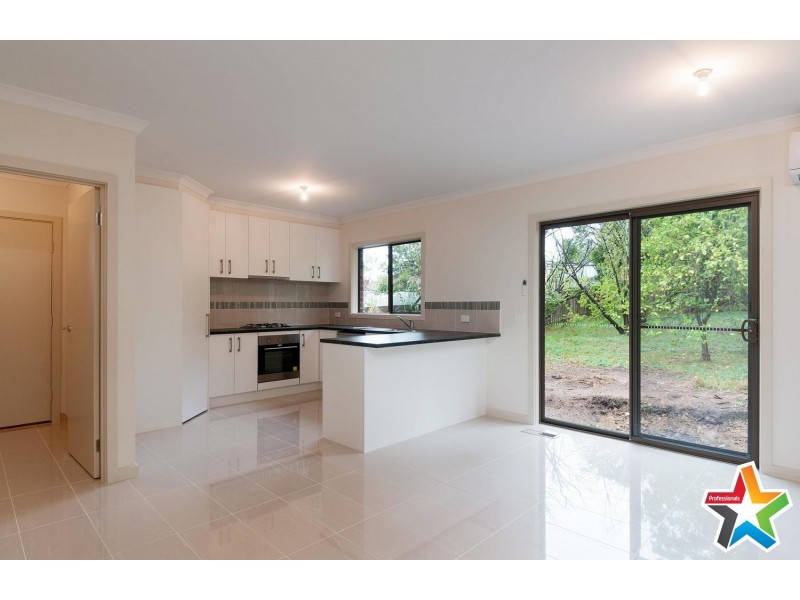 9A Aintree Street, Mooroolbark VIC 3138