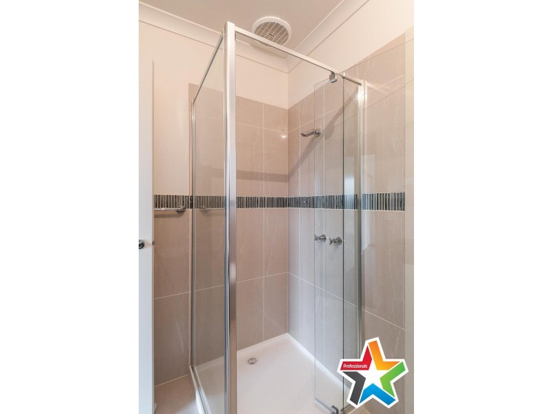 9A Aintree Street, Mooroolbark VIC 3138