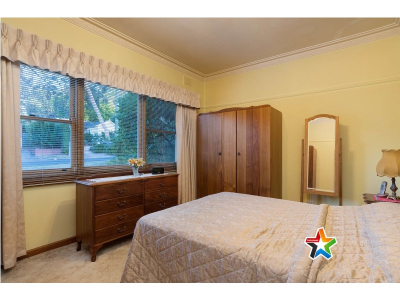 2 Vista Avenue, Ringwood East VIC 3135